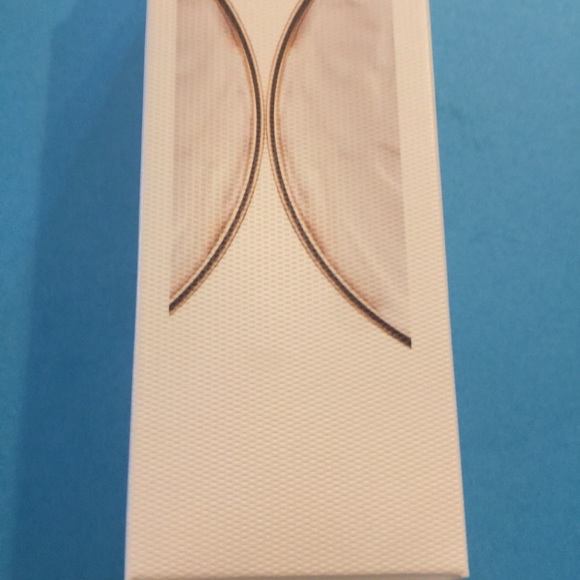 Women’s under eye moisturizer - Picture 4 of 4